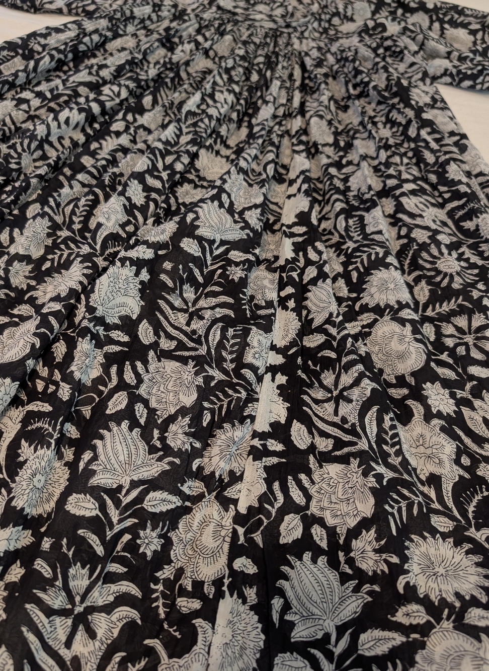 Guadalupe Anthropologie Anuka Black White Midi Dress Bohemian Hippie Floral Sz S - Picture 15 of 16